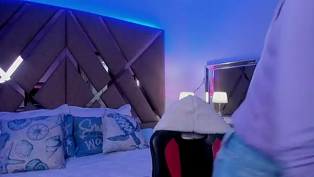 Snapshot of BelhaLawuo chatting on 10.02.25 BelhaLawuo online show from 10.02.25