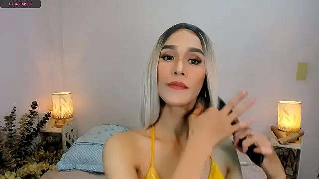 Snapshot of tsmokemachine chatting on 09.28.25 tsmokemachine online show from 09.28.25