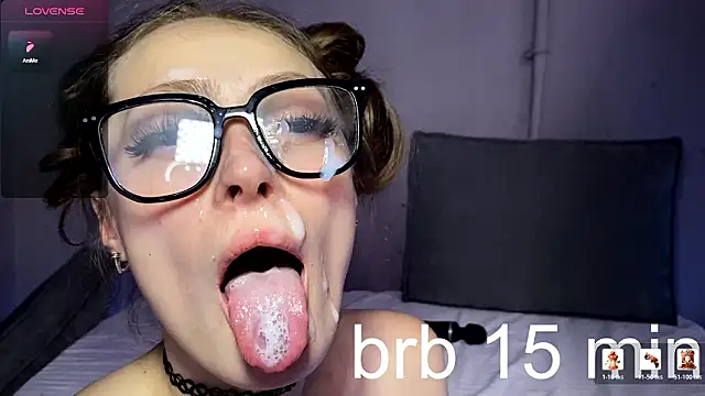 cutemilana sexwife online show from 02.01.26