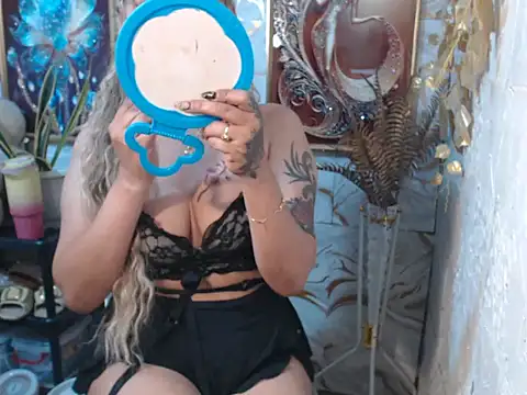 tshot izzy 88 online show from 10.05.25