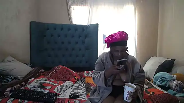 EbonyEssence online show from 04.27.26