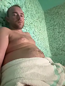 Snapshot of fcach2244 chatting on 09.18.25 fcach2244 online show from 09.18.25