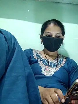 Snapshot of poojam93 chatting on 09.17.25 poojam93 online show from 09.17.25