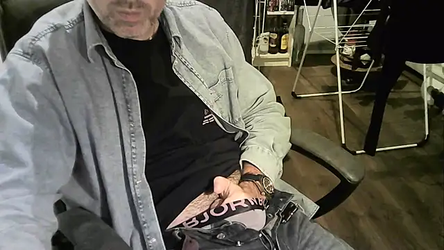 Chrisprngr online show from 10.06.25