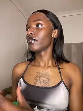 Trans fairy online show from 12.18.25