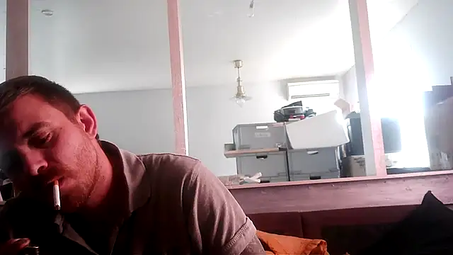 Snapshot of Bikerhot883hd chatting on 10.14.25 Bikerhot883hd online show from 10.14.25