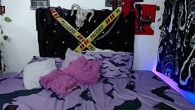 mayaREDdoll online show from 02.12.26