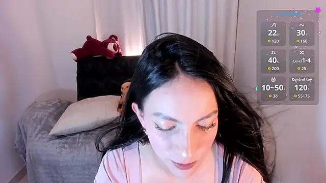 Snapshot of sarah_saenz_ chatting on 05.21.26 sarah saenz online show from 05.21.26