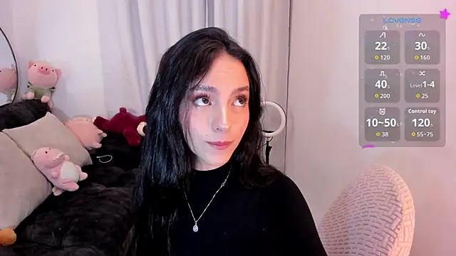 Snapshot of sarah_saenz_ chatting on 07.30.26 sarah saenz online show from 07.30.26