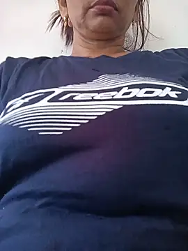 Snapshot of soni_yhakur chatting on 06.18.26 soni yhakur online show from 06.18.26