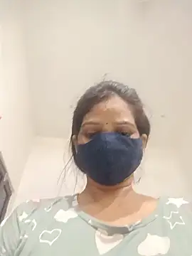 Snapshot of soni_yhakur chatting on 06.22.26 soni yhakur online show from 06.22.26