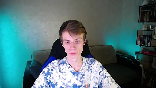 yes cute boy  online show from 04.10.26