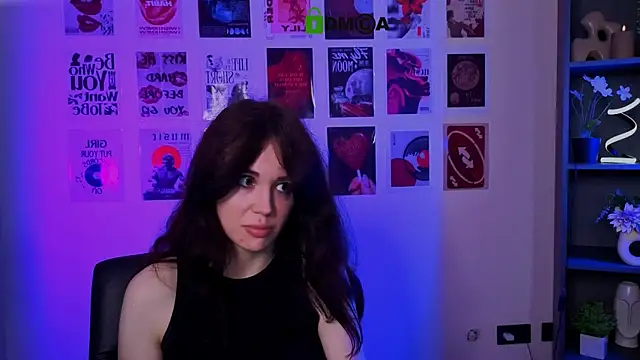Snapshot of riley_sanders chatting on 07.16.26 riley sanders online show from 07.16.26