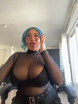 HATSUNE   online show from 10.01.25