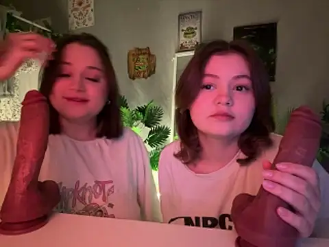 MoonIvy  online show from 01.05.26