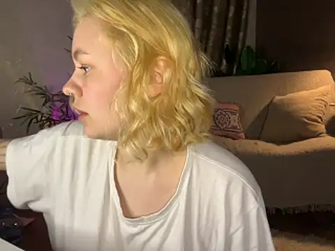 MoonIvy  online show from 03.02.26