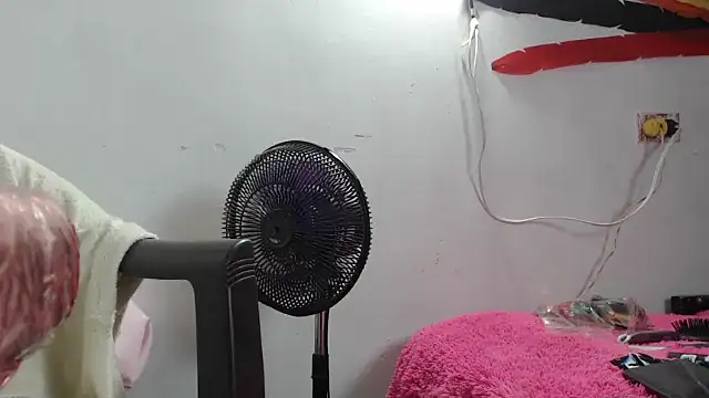 Snapshot of maggi_hotsson chatting on 03.22.26 maggi hotsson online show from 03.22.26