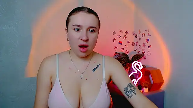 JuliaTopp  online show from 11.19.25