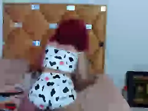 Snapshot of CATTALINAHOT chatting on 04.04.26 CATTALINAHOT online show from 04.04.26