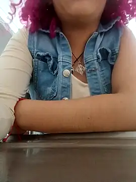 Snapshot of CATTALINAHOT chatting on 04.13.26 CATTALINAHOT online show from 04.13.26