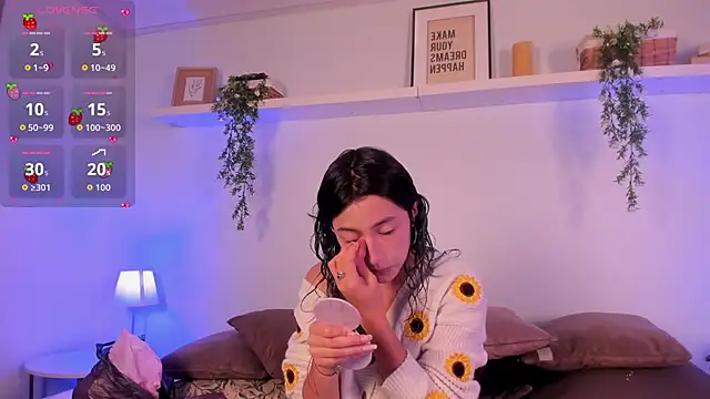 Snapshot of Vampgyal chatting on 10.16.25 Vampgyal online show from 10.16.25