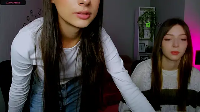 Snapshot of kaisy_star chatting on 09.28.25 kaisy star online show from 09.28.25