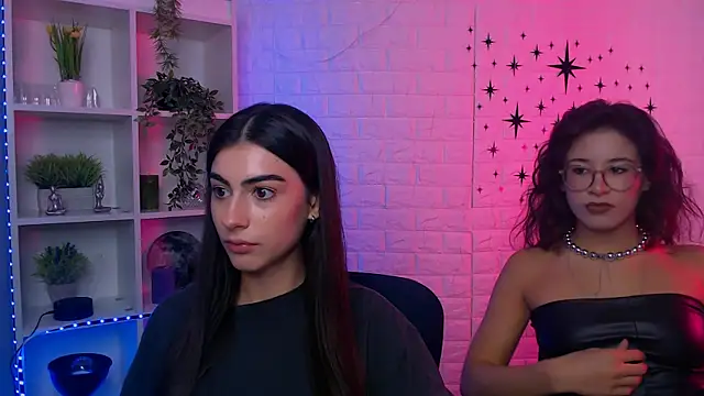 Snapshot of kaisy_star chatting on 10.07.25 kaisy star online show from 10.07.25