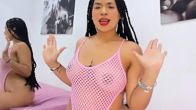 Snapshot of luna78hard chatting on 09.16.25 luna78hard online show from 09.16.25