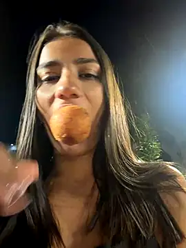 -juicy  online show from 11.15.25