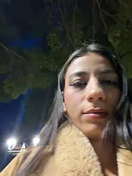 Snapshot of -juicy_ chatting on 03.18.26 -juicy online show from 03.18.26