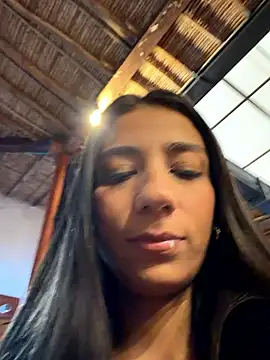 Snapshot of -juicy_ chatting on 03.29.26 -juicy online show from 03.29.26