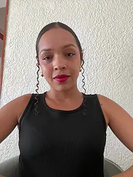 Yasmin777  online show from 02.18.26