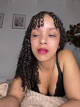 Snapshot of Yasmin777_ chatting on 05.15.26 Yasmin777 online show from 05.15.26