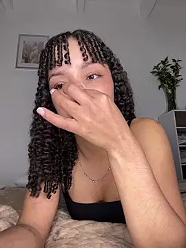Snapshot of Yasmin777_ chatting on 06.11.26 Yasmin777 online show from 06.11.26