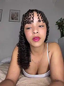 Snapshot of Yasmin777_ chatting on 07.08.26 Yasmin777 online show from 07.08.26
