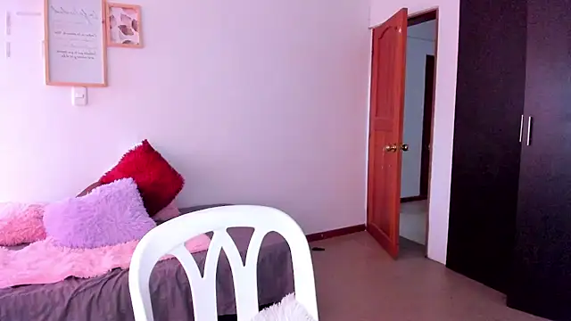 Ana  Pink online show from 09.10.25