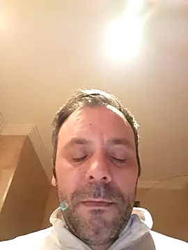 Snapshot of manchego85 chatting on 02.04.26 manchego85 online show from 02.04.26