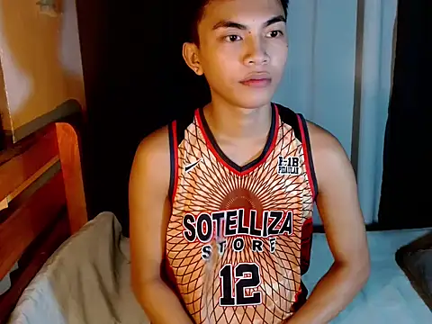 Snapshot of urguy_marco chatting on 09.16.25 urguy marco online show from 09.16.25