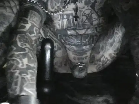 Snapshot of object857 chatting on 10.06.25 object857 online show from 10.06.25