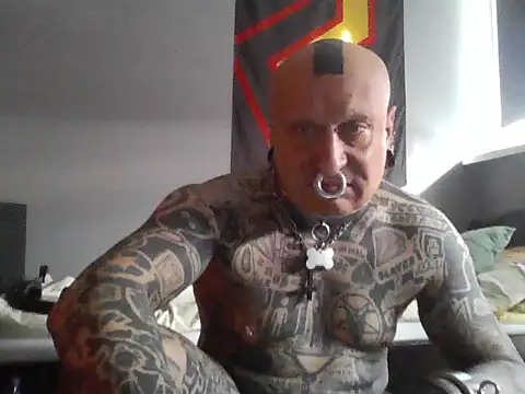 Snapshot of object857 chatting on 01.06.26 object857 online show from 01.06.26