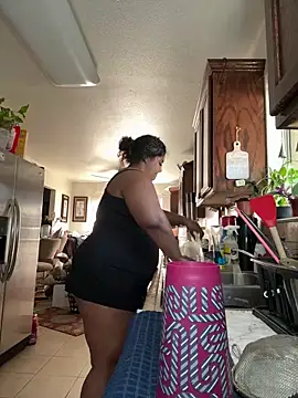 1n0nlythroat online show from 09.21.25