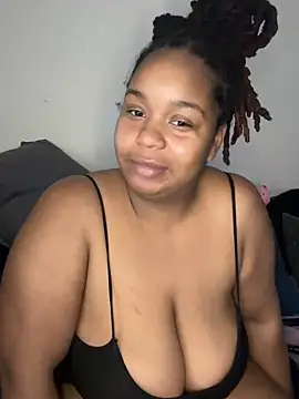 Snapshot of Thiccmamaa chatting on 02.18.26 Thiccmamaa online show from 02.18.26