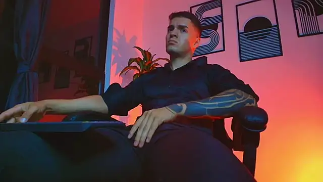 ALPHA DOMINUS  online show from 04.14.26