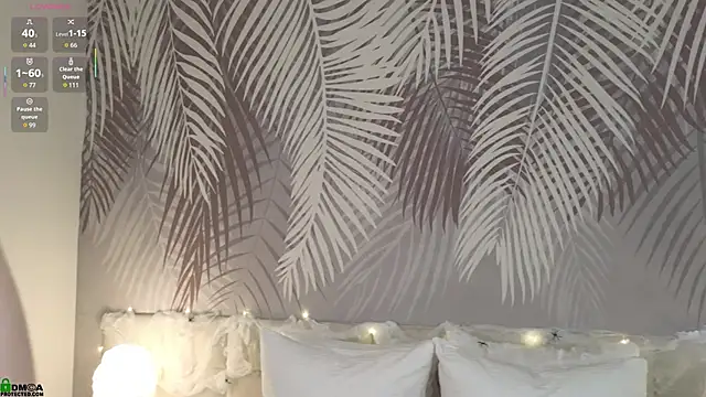 LolaPrise online show from 10.18.25