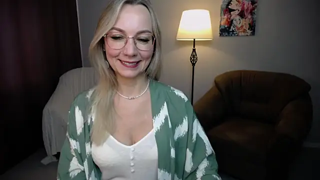 Ava Elior online show from 09.22.25