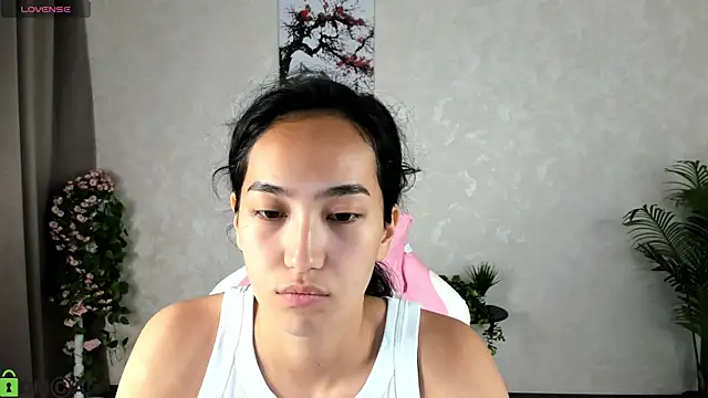 Snapshot of FlirtyAura chatting on 09.21.25 FlirtyAura online show from 09.21.25