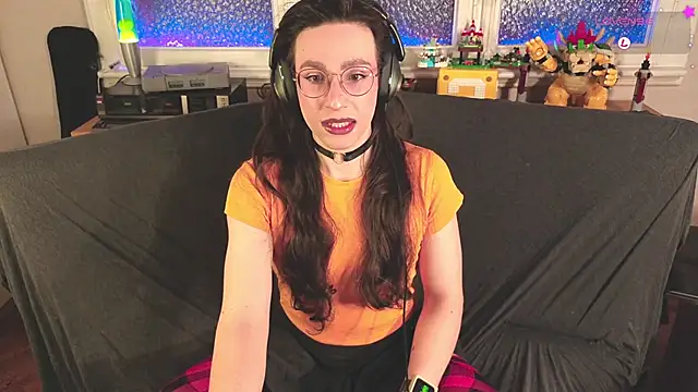 Snapshot of Zesty_Peach chatting on 03.06.26 Zesty Peach online show from 03.06.26