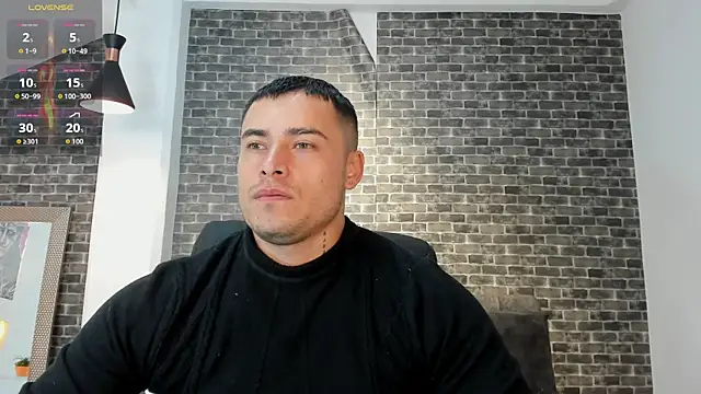 Snapshot of connorsmiith chatting on 10.06.25 connorsmiith online show from 10.06.25