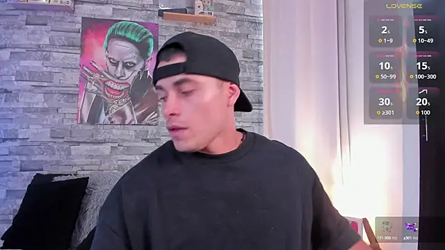 Snapshot of connorsmiith chatting on 10.17.25 connorsmiith online show from 10.17.25