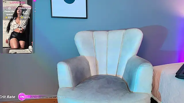 Snapshot of BellaFernandez__ chatting on 09.18.25 BellaFernandez online show from 09.18.25